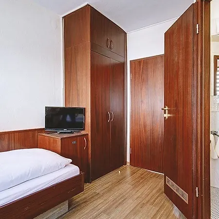 ゲストハウス Filoxenia シュトゥットガルト